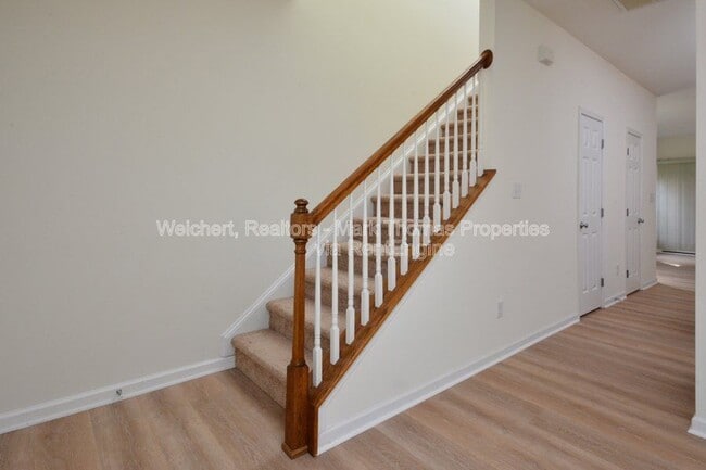 Foto del edificio - 1326 Holly Grove Way