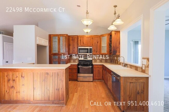 Building Photo - 22498 McCormick Ct