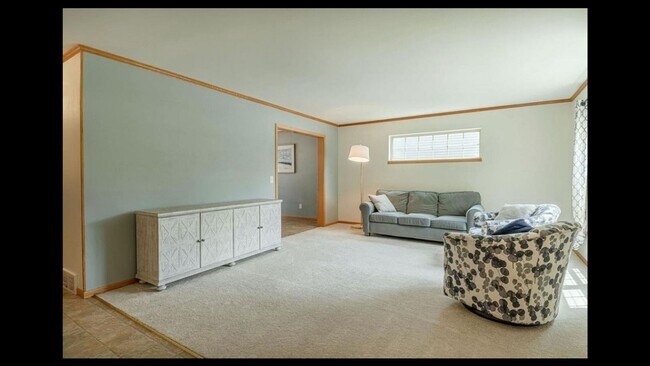 Foto del edificio - Spacious 3BR House in McFarland
