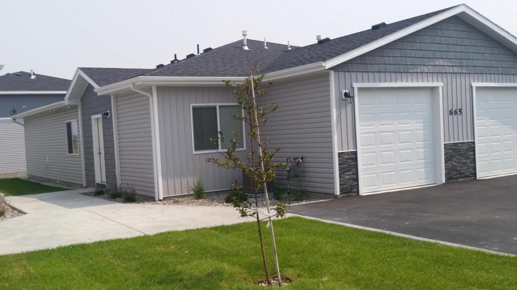 665 S Park Ave, Shelley, ID 83274 Townhome Rentals in Shelley ID