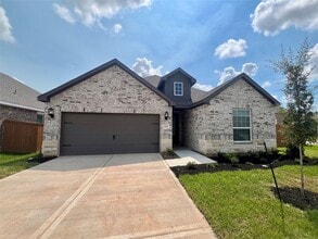 Building Photo - 3085 Sorrento Hl Dr