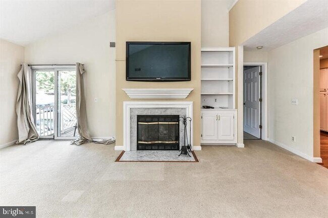 Foto del edificio - 12010 Ridge Knoll Dr