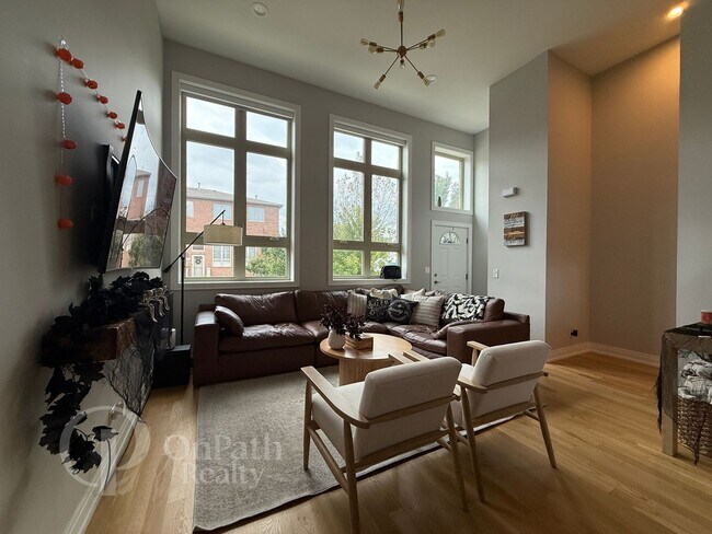 Foto del edificio - 6844 W 65th St