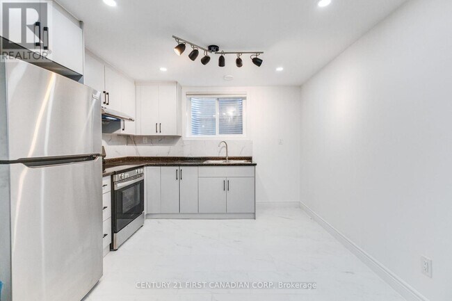 Building Photo - 2043 Cedarpark Dr