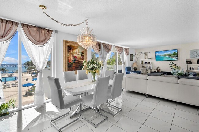 Foto del edificio - 2030 S Ocean Dr