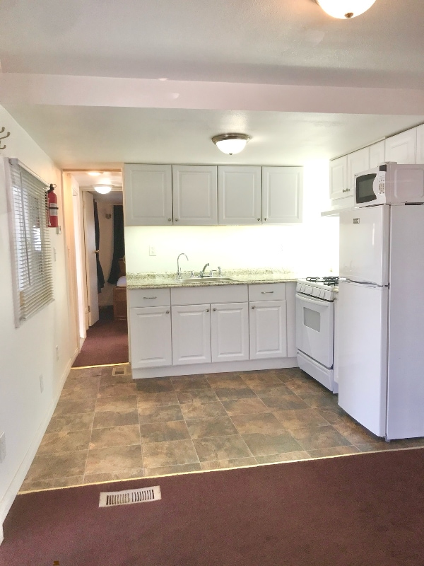 Building Photo - 15012 Lemoli Ave