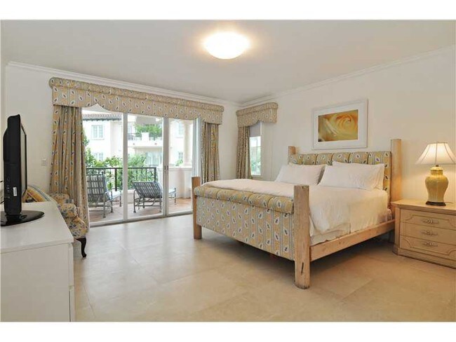 Building Photo - 19236 Fisher Island Dr