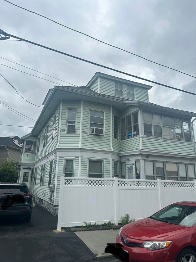 397 Salem St Unit 397, Lawrence, MA 01843 Apartments in Lawrence, MA