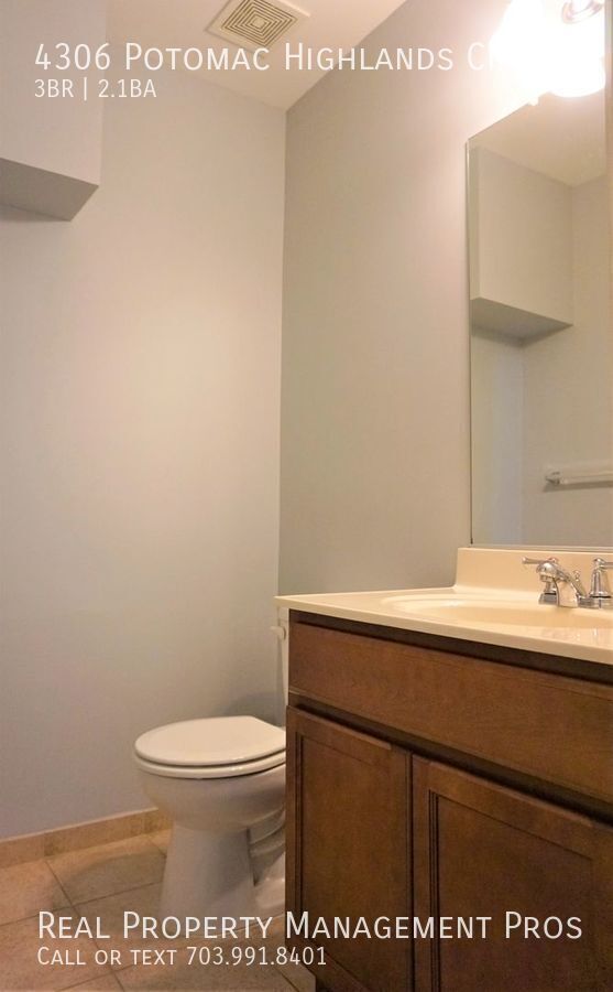 Foto del edificio - 4306 Potomac Highlands Cir