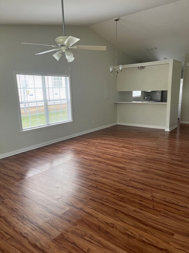 Foto del edificio - 106 Cove Landing Dr