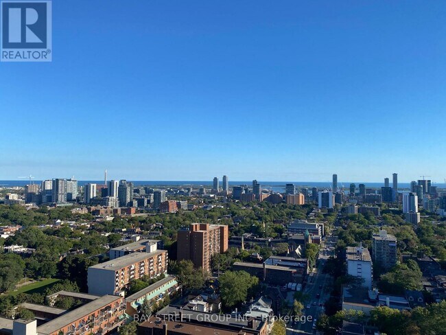 Photo du bâtiment - 159 Wellesley St E