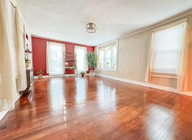 Foto del edificio - 2 Bedroom Single Family Home - 3 MONTH LEA...
