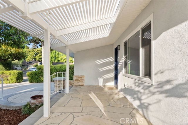 Foto del edificio - 6300 E Fairbrook St