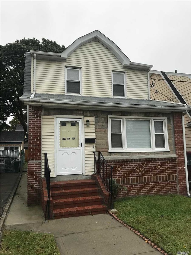Primary Photo - 88-35 212th St