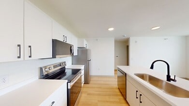 Interior Photo - Foss Fields Ascent