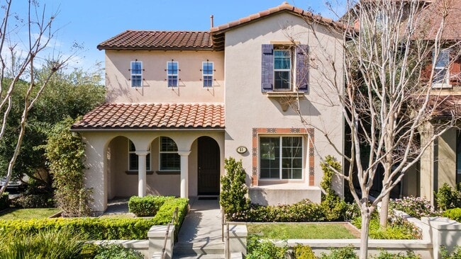 Foto del edificio - Stunning 4 Bedroom Home in Aliso Viejo!