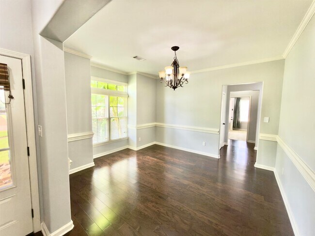 Foto del edificio - 570 Winding Valley Cove