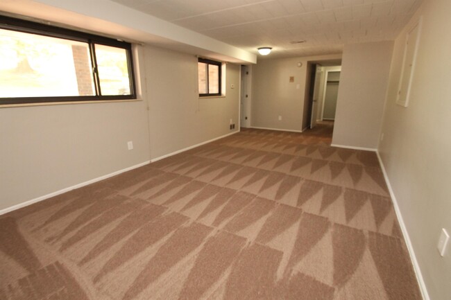 Building Photo - 5540 LIBRARY ROADAPARTMENT 104