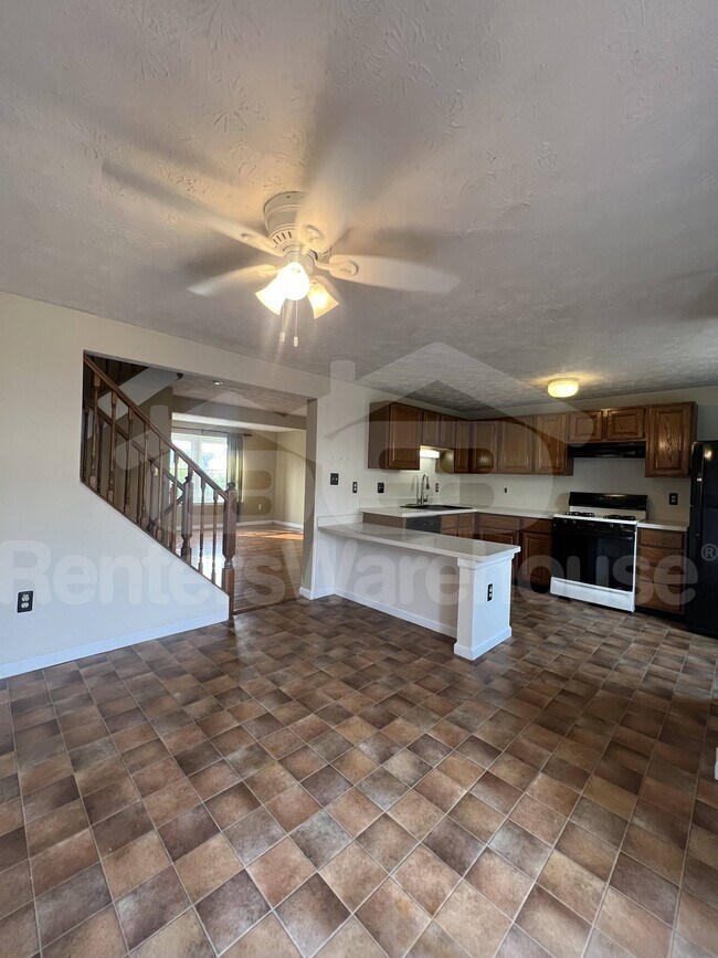 Foto del edificio - 723 Dayspring Dr