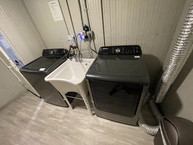 Foto del edificio - 7790 S 480 W