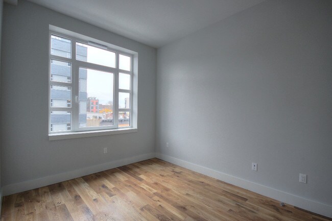 Foto del edificio - 1003 Greene Ave