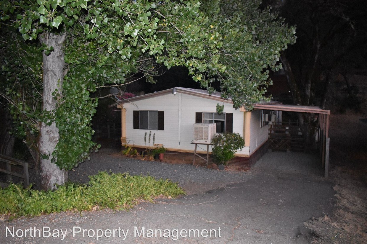Primary Photo - 3340 Lakeview Dr