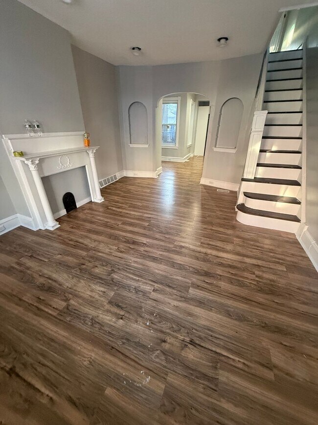 Foto del edificio - Cozy 3BR Home with 1 Bath – Fully Equipped Kitchen