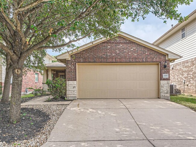 Building Photo - 11017 Short Springs Dr