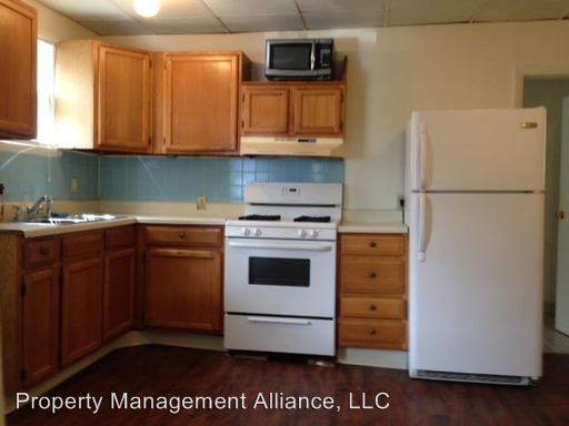 Primary Photo - 121 Delong Ave