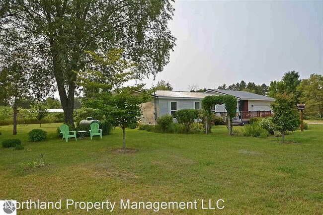 Building Photo - 3 br, 2 bath House - 7392 2nd Street