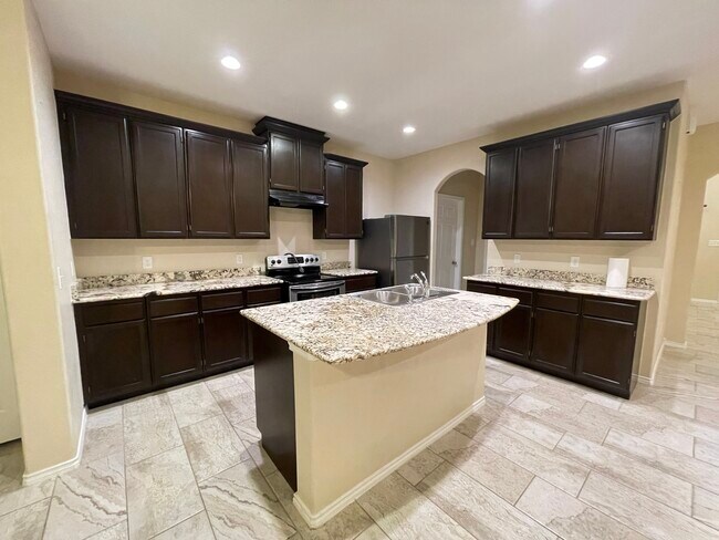 Building Photo - 711 Andalucia Dr