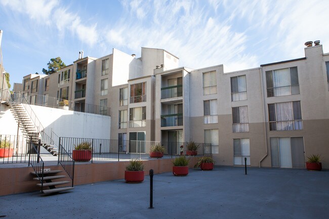Foto del edificio - Mt. Sutro Apartments