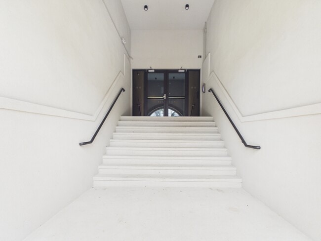 Main Entrance - The Thompson Luxury Residences