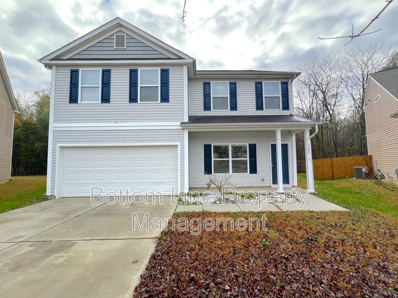 Primary Photo - 702 Perth Dr