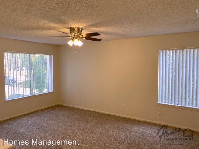 Building Photo - 3 br, 2 bath House - 1521 Stanley Way
