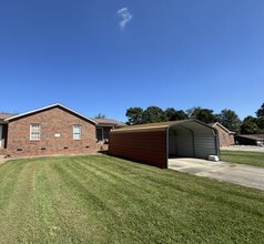 Building Photo - 195 Morrisfield Ln