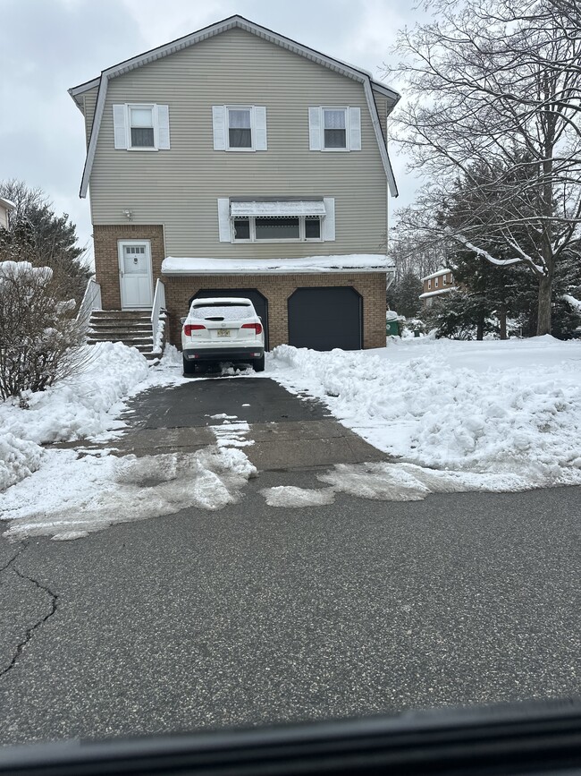 Building Photo - 71 Miles St