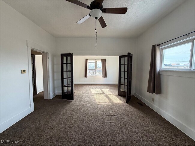 Foto del edificio - 317 12th St NE