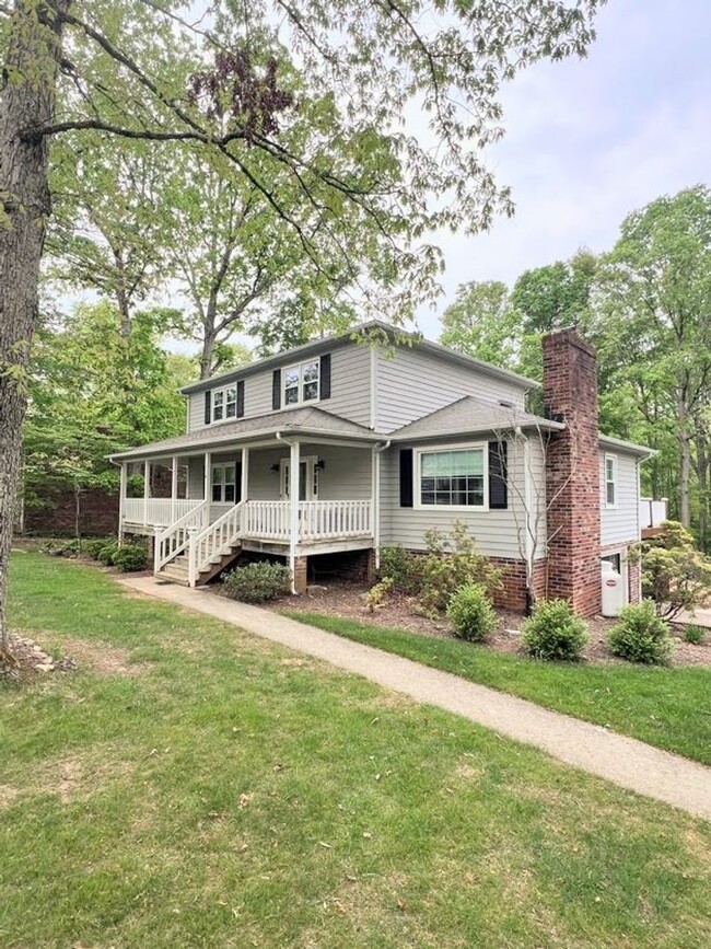 Foto del edificio - 4 Bedroom Home in Campbell County