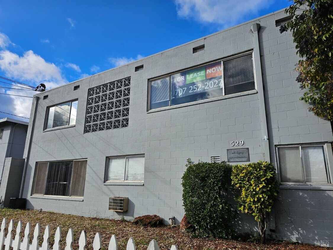 529 Franklin St Unit 2, Napa, CA 94559 Room for Rent in Napa, CA