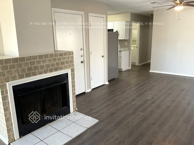 Foto del edificio - 421 Casie Ct