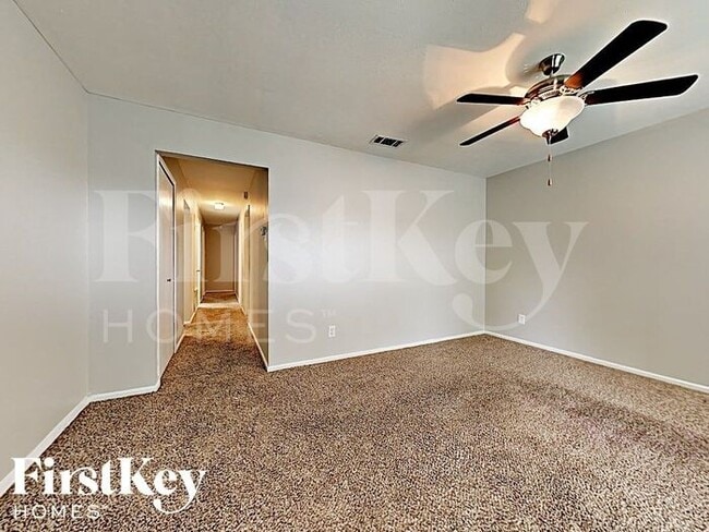 Foto del edificio - 4639 Nettleton Dr