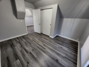 Building Photo - 204 N Military Rd