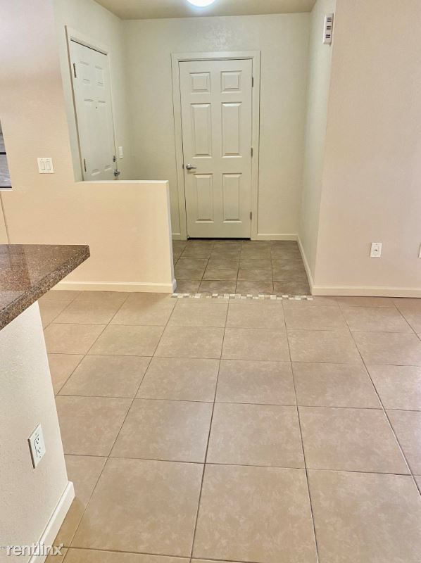 Foto del edificio - 101 N Players Club Dr