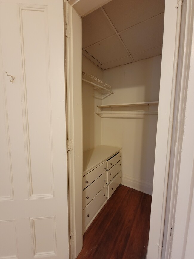 Building Photo - 33-35 S Goodman St.