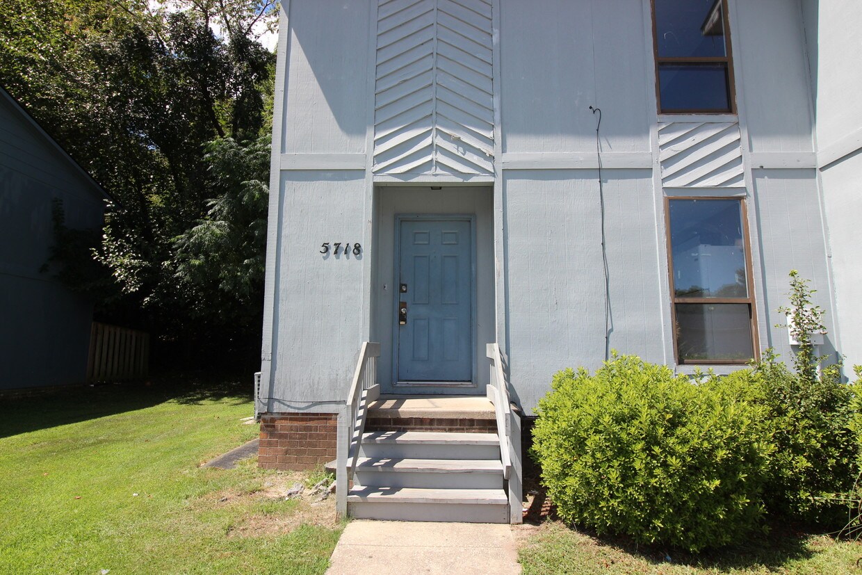 Primary Photo - 5718 Aftonshire Dr