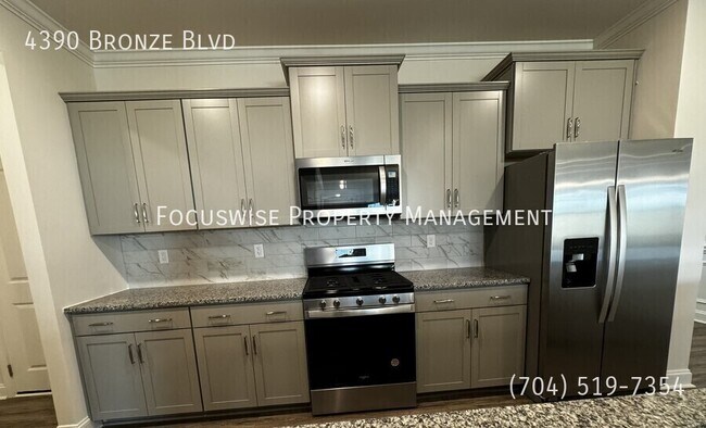 Foto del edificio - 4390 Bronze Blvd