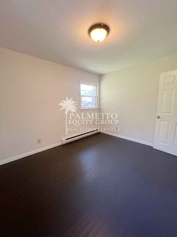 Foto del edificio - 2217 E Gate City Blvd