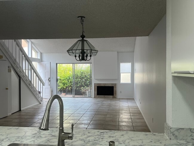 Spacious open plan living and dining area - 6248 Caminito Araya