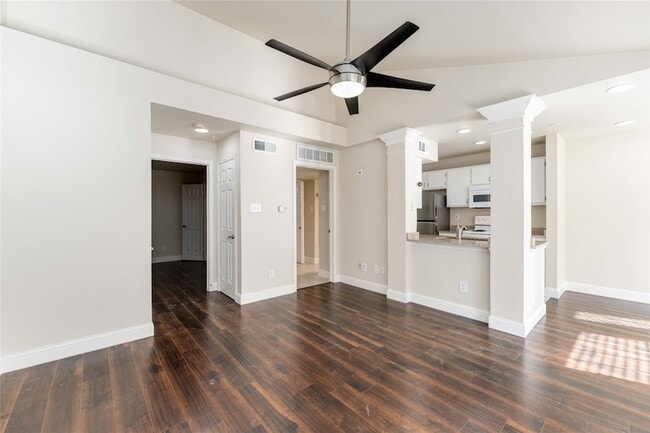 Foto del edificio - 3231 Allen Pkwy